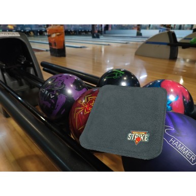 M&M Strike 2-layer Premium Bowling Shammy Pad. Pelle naturale! Per pulire l'olio dalle palle da bowling